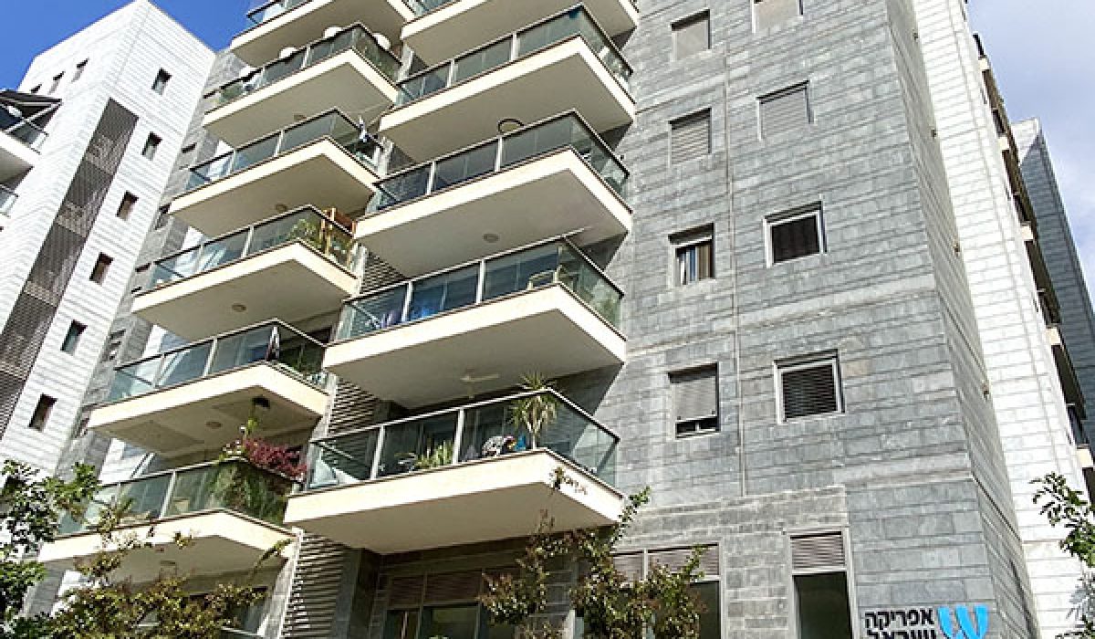 סביוני גליל ים, החליל 4 הרצליה